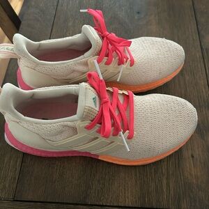 Adidas Ultraboost Women’s Size 8.5